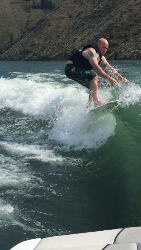 randall surfing